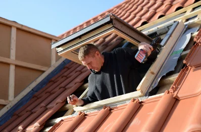 Pose de fenêtres de toit Velux à Maintenay